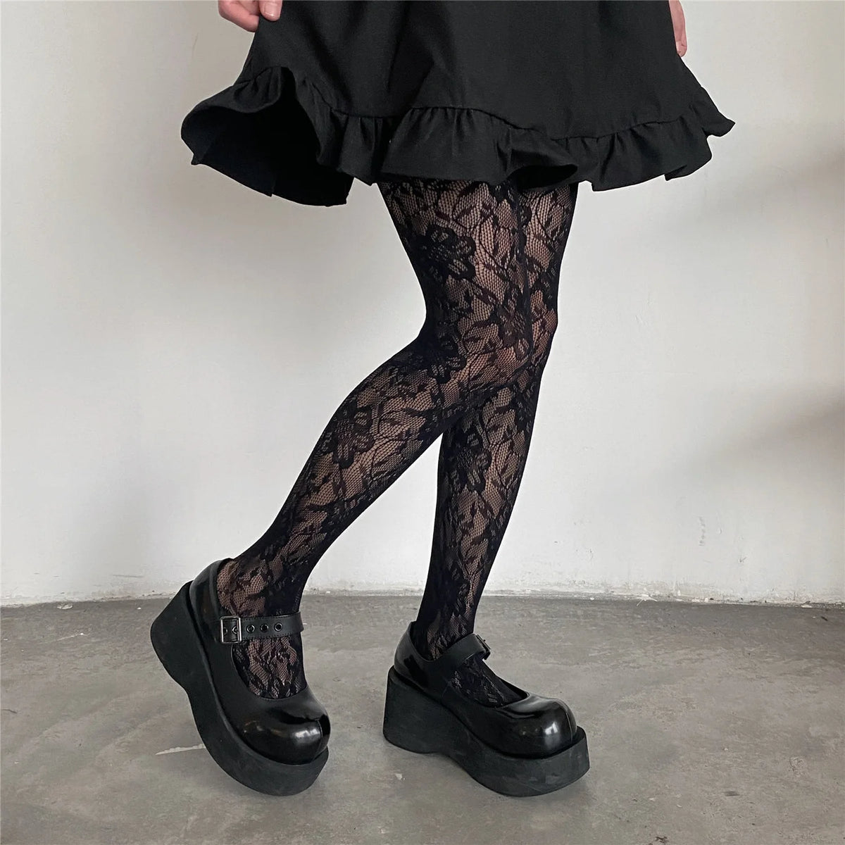Sakura Mesh Floral Tights